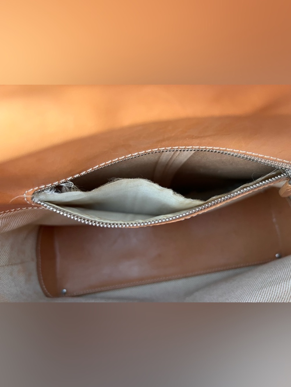 Tod's Camel Natural Leather Double Handle Small Handbag/Tote Bag! - Picture 10 of 14